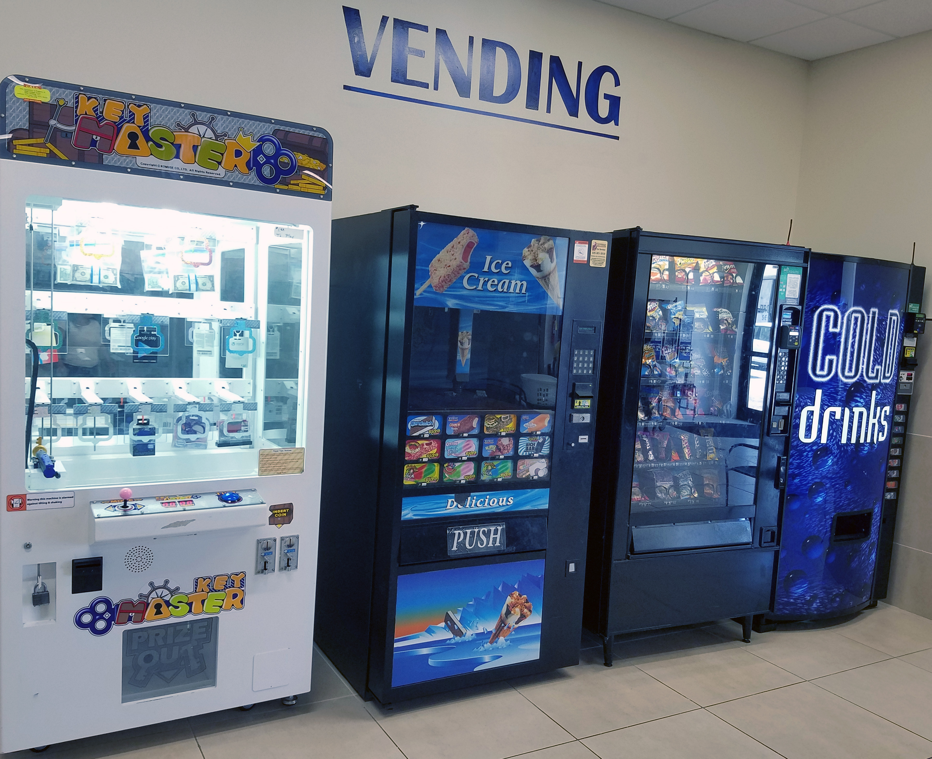 vending machines at lake worth laundromat